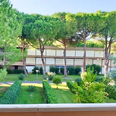Isa-holiday Homes With Common Swimming-pool In From 400 To 900 Meters From The Sea *