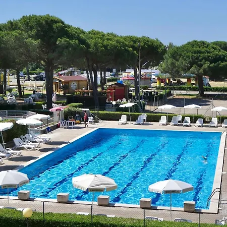 Isa-holiday Homes With Common Swimming-pool In From 400 To 900 Meters From The Sea * Marina Di Bibbona