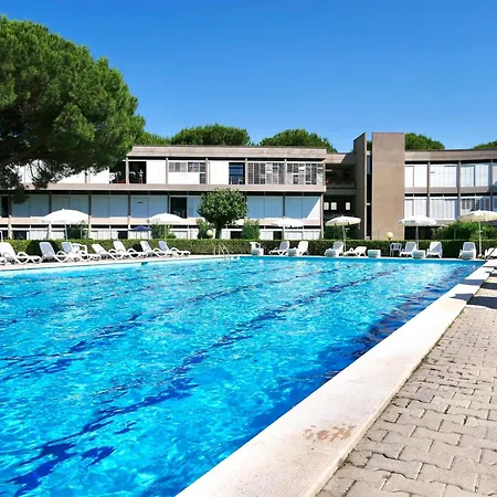 Isa-holiday Homes With Common Swimming-pool In From 400 To 900 Meters From The Sea