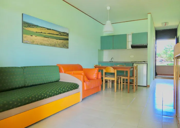 Apartmán Isa-holiday Homes With Common Swimming-pool From 400 To 900 Meters From The Sea *
