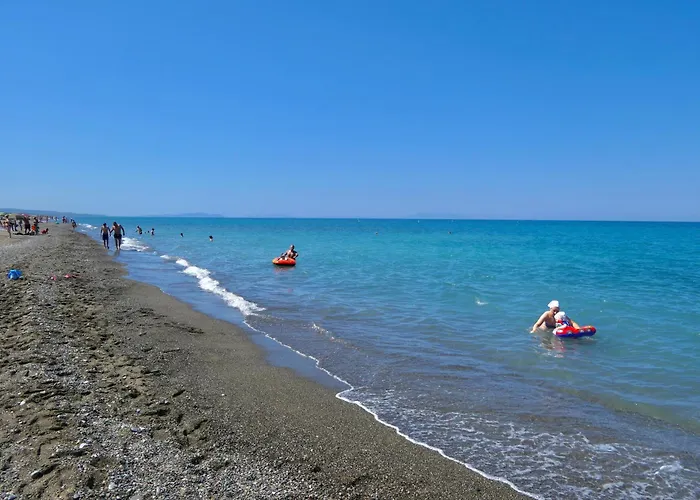 Isa-holiday Homes With Common Swimming-pool From 400 To 900 Meters From The Sea Apartmán Marina Di Bibbona