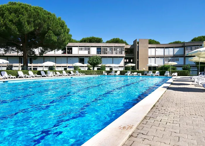 Isa-holiday Homes With Common Swimming-pool From 400 To 900 Meters From The Sea