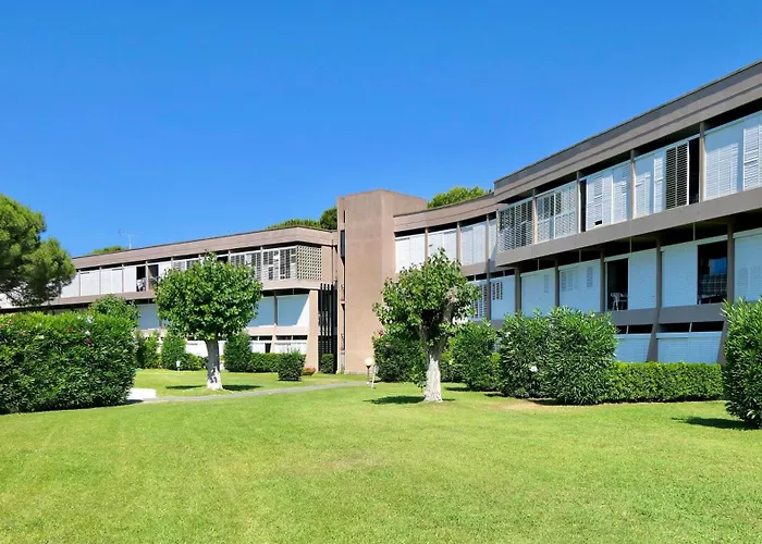 Apartmán Isa-holiday Homes With Common Swimming-pool From 400 To 900 Meters From The Sea Marina Di Bibbona